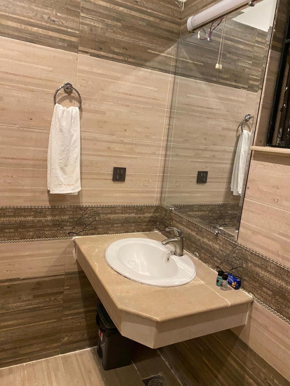 La Maison איסלמאבד מראה חיצוני תמונה